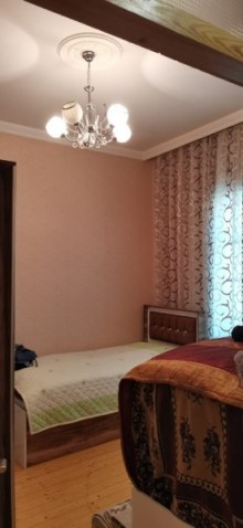 Xirdalan kruquna yaxin 2 mertebeli ev satilir, -14