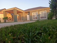 Villa merdekan Bravo marketden cem markete geden yolun ustunde ucuz qiymete bag evi, -14