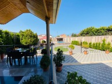 Merdekanda bag evi 12 sot ərazidə əşyalı satılır, -10