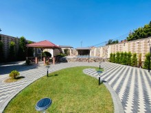 Merdekanda bag evi 12 sot ərazidə əşyalı satılır, -16