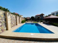 Merdekanda bag evi 12 sot ərazidə əşyalı satılır, -18