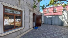 novxani araz market etrafinda 2 mertebeli heyet evi satilir, -6
