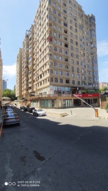 yasamalda alabali bagcasina yaxin 3 otaqli menzil satilir., -1