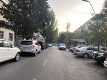 genclik metrosu terefde kohne binada 2 otaqli menzil satilir, -8