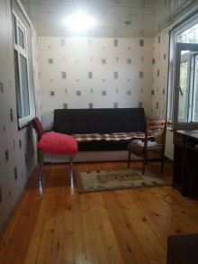 xirdalanda 1 mertebeli ev satilir, -15