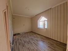 Xırdalanda aaaf park tərəfdə 2 otaqli menzil satilir, -2