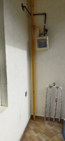 azadliq metro stansiyasina yaxin 3 otaqli menzil almaq, -17