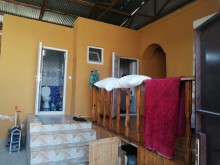 xirdalanda 2 nomreli mekteb terefde heyet evi, -2