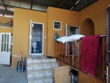 xirdalanda 2 nomreli mekteb terefde heyet evi, -6