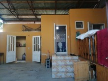 xirdalanda 2 nomreli mekteb terefde heyet evi, -12