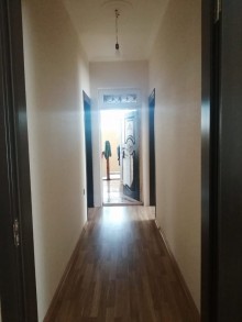 xirdalanda 2 nomreli mekteb terefde heyet evi, -16