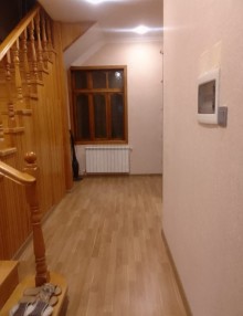 xirdalanda xelilin mehlesinde ev satilir, -8