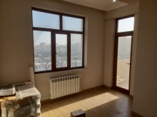 7 mkr Azadliq metrosuna piyada 5-6 deqiqədə məsafədə, -1