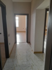 7 mkr Azadliq metrosuna piyada 5-6 deqiqədə məsafədə, -5