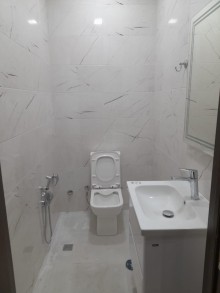 7 mkr Azadliq metrosuna piyada 5-6 deqiqədə məsafədə, -15