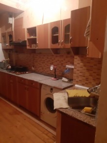 Bakıxanovda 1 otaqdan 2 otağa düzəldilmiş mənzil, -8