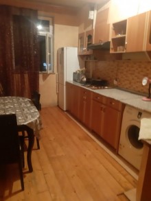 Bakıxanovda 1 otaqdan 2 otağa düzəldilmiş mənzil, -9
