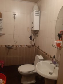 Bakıxanovda 1 otaqdan 2 otağa düzəldilmiş mənzil, -11