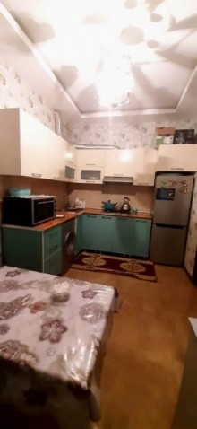 badamdarda 3 cu massivde heyet evi almaq, -12
