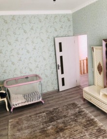 Nazli petrolun yaxinliqinda 2 mertebeli heyet evi, -6