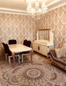 Nazli petrolun yaxinliqinda 2 mertebeli heyet evi, -11