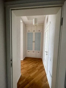 xetai metrosunda 3 taqli eshyali ela temrli menzil almaq, -7
