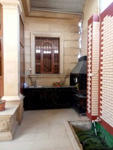 BIleceri qesbesinde Army market yaxinliginda 3 Mertebeli ev, -2