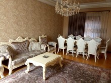 BIleceri qesbesinde Army market yaxinliginda 3 Mertebeli ev, -11