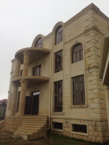 Mərdəkan qəsəbəsi Bravo marketdən 1 km aralıda bag evi satilir, -1