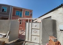 Xirdalan seheri Ugur marketin yaxinliqinda 2 mertebeli  ev, -1