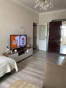 azadliq metrosu yaninda Köhnə Tikili almaq, -12