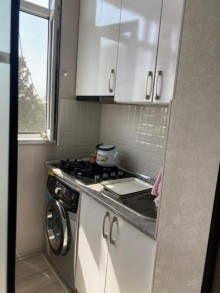 azadliq metrosu yaninda Köhnə Tikili almaq, -13