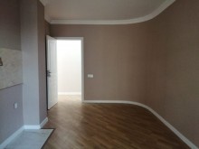 Xirdalanda AAAF-park yayayis kompleksinde 5/5 ci mertebesinde menzil, -8