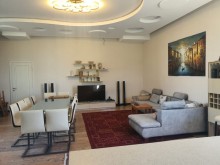 Novxanı qəsəbəsinin ənelit ərazisində 30 sot torpağın içində Bağ evi, -18