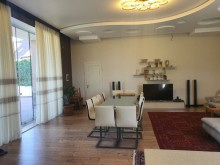 Novxanı qəsəbəsinin ənelit ərazisində 30 sot torpağın içində Bağ evi, -19