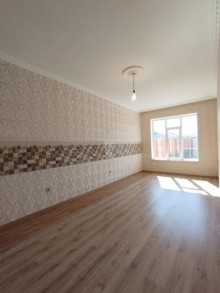 zabrat mehemedli yolunun ustunde 3  sotun ustunde  2 mertebe həyət evi almaq, -9