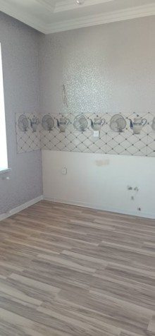 Zabrat istixana erazisinde 1.8 sotda temirli 3 otaqli heyet evi almaq, -11