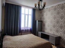 Masazir qesebesinde  Araz marketin yaxinliqinda 2 mertebeli 4 otaqli heyet evi almaq, -3