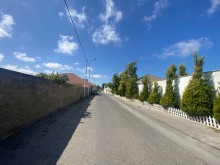 "Dovlet Iqametgahi"nin arxasinda, cox prestijli bir mehellede sirf villalar olan kucede 6 sot torpaq, -4
