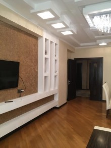 Yasamalda yeni binada 3 otaqli 137 kv/m yaşayış sahəsi olan təmirli sənədli mənzil, -3