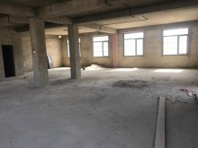 Genclikde Hesen Eliyev kucesinde yol qiragi yeni 5 mertebeli obyekt satilir, -5
