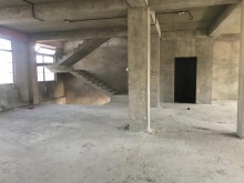 Genclikde Hesen Eliyev kucesinde yol qiragi yeni 5 mertebeli obyekt satilir, -8