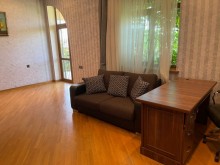 Fatmayidə, dənizin yaxınlığında, 3 mərtəbəli bağ evi kiraye verilir, -15