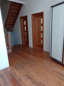 Bineqedide heyet evi satilir elave kirayeci ile, -4