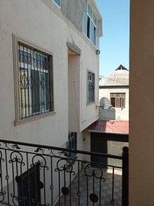 Bineqedide heyet evi satilir elave kirayeci ile, -7