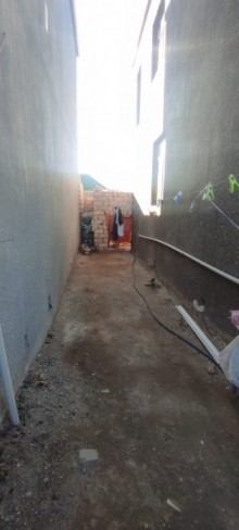 abrat qəsəbəsində  75 sayli mektebe, usaq baqcasina yaxin ev satilir, -14