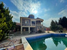Fatmai bağlarında Dəniz marketdən çimərlik istiqamətində yol yaxin bag evi satilir, -2