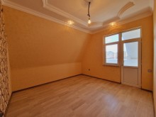Xırdalanda mərkəzdə heydər parkının qarşısı qazlı liftli binada 2 otaqli menzil, -1