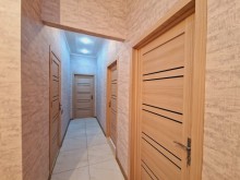 Xırdalanda mərkəzdə heydər parkının qarşısı qazlı liftli binada 2 otaqli menzil, -5