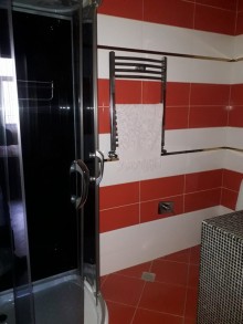 yasamalda 4 otaqli menzil almaq yeni binada, -19